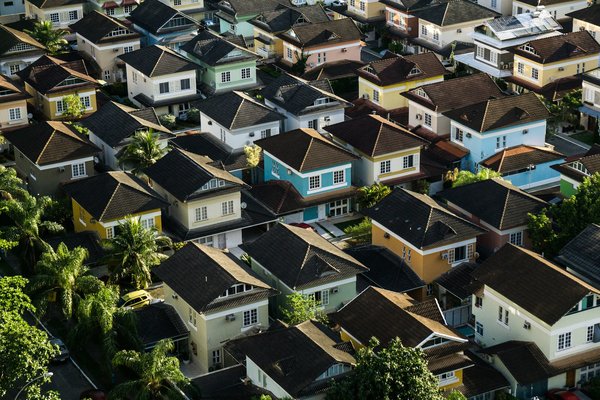 Comment la diversification internationale peut-elle améliorer la résilience d'un portefeuille immobilier ?